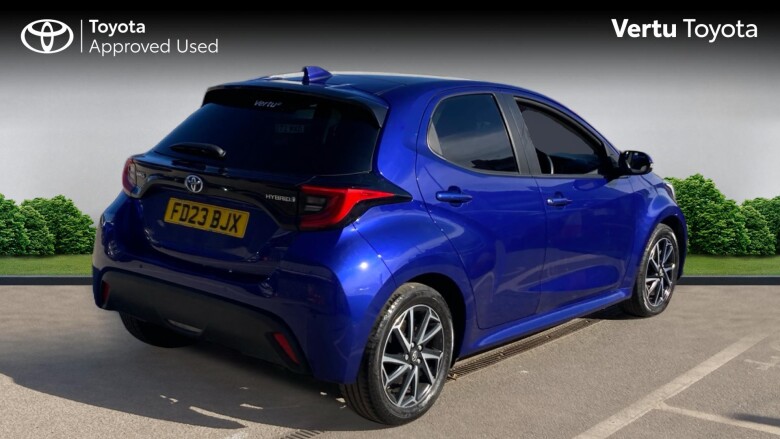 Toyota Yaris 1.5 Hybrid Design 5dr CVT Hybrid Hatchback